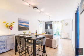 Biscarrosse Bourg, jolie petite maison pour 4 personnes avec Terrasse et jardin